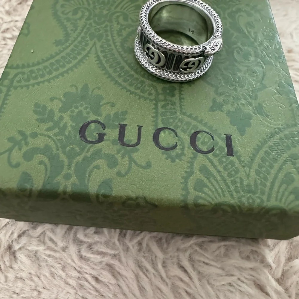 Gucci Silver Ring size 6 - Picture 8 of 9